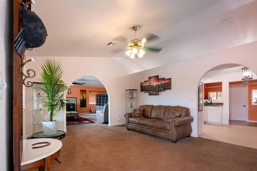 The Triple Palms Villa Kingman Eksteriør bilde